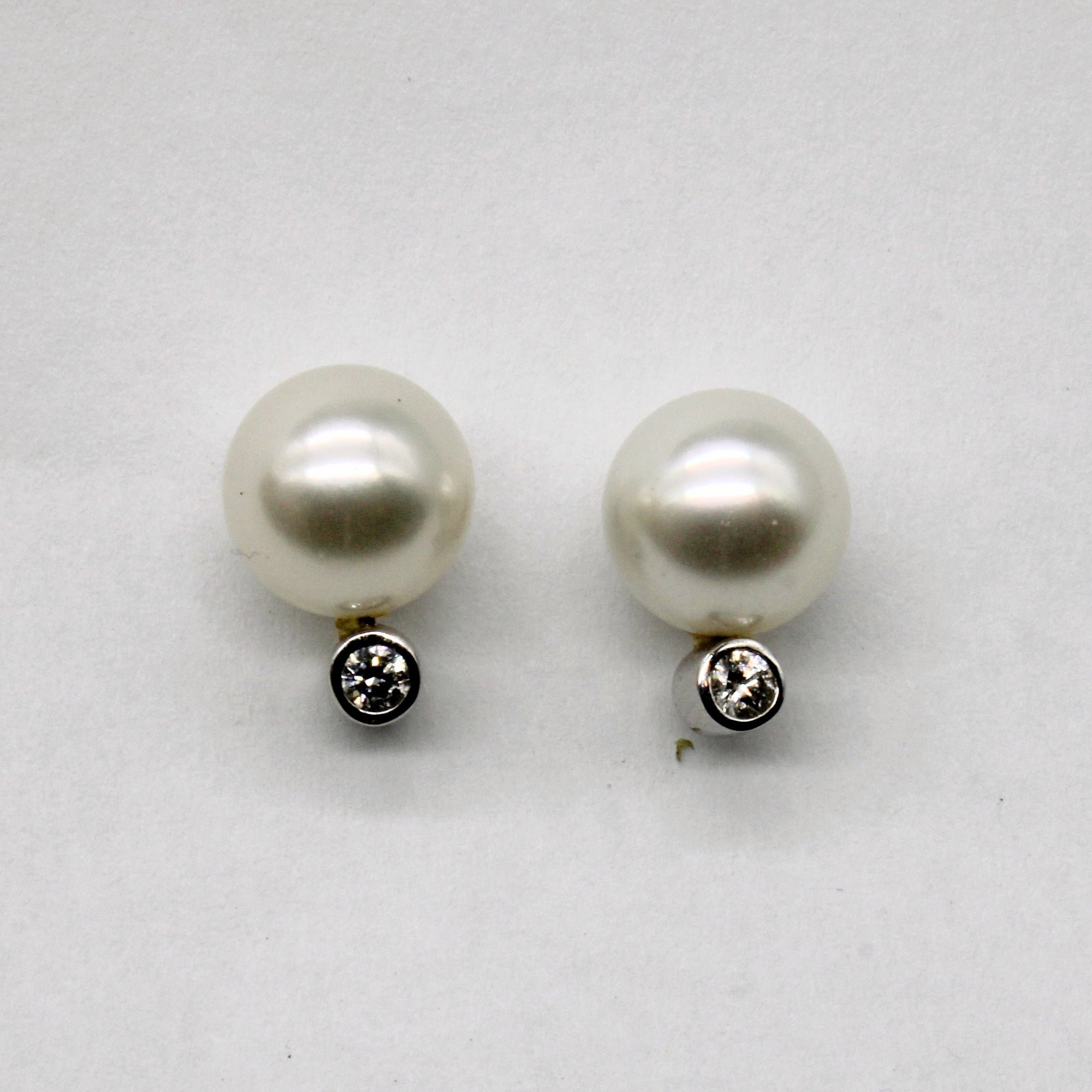 'Birks' Diamond & Pearl Earring & Necklace Set | 0.15ctw | 16